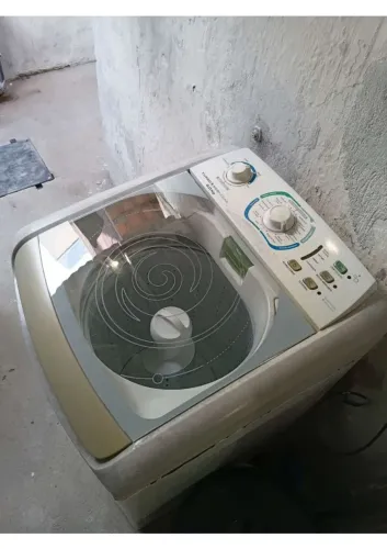Máquina de lavar Eletrolux Turbo 8.0kg(Retirada peças)