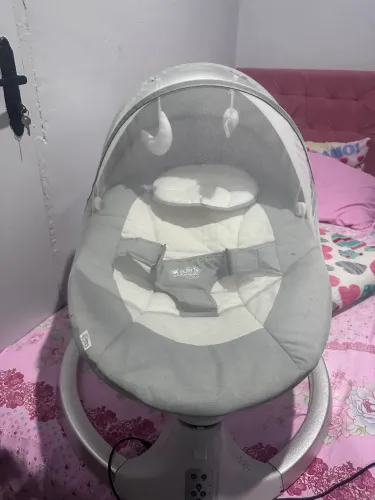 cadeirinha de descanso infantil. balanço automático, e música