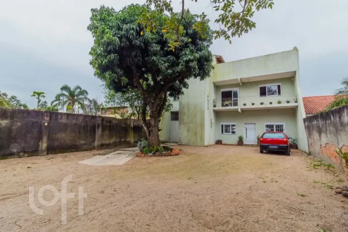 Casa à venda em Vila Nova com 331 m², 3 quartos, 3 suítes, 10 vagas