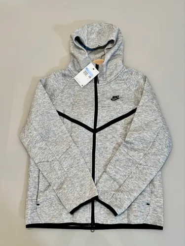 Blusa nike tech