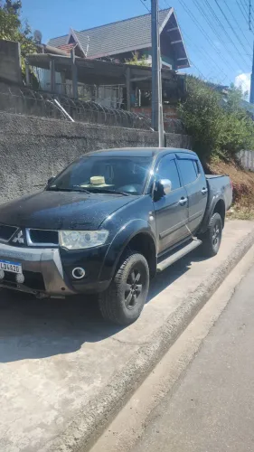 Mitsubishi L200 Triton HPE 3.5 CD V6 24V Flex Aut. 2013
