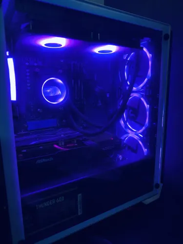 PC Gamer Ryzen 5 5600X + RX 6600 | 32GB RAM | Monitor 240Hz ? 