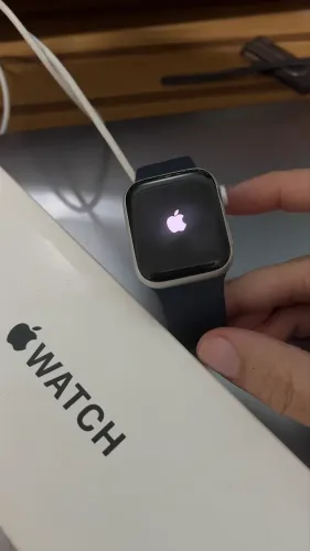 Apple Watch SE (2ª Gen) 40mm GPS