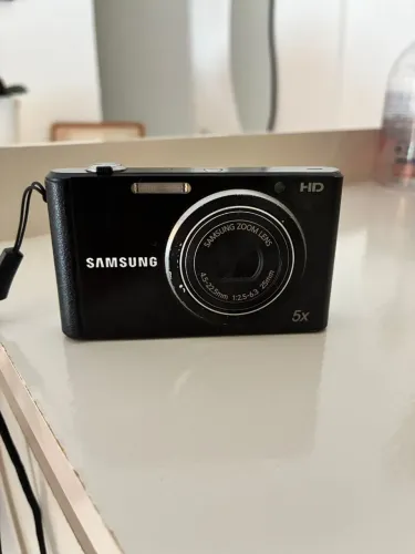 Câmera Digital Samsung ST76 16.1 MP