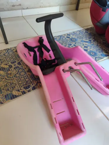 Cadeirinha Dianteira para Bicicleta ? Rosa ? Com Cinto de Segurança