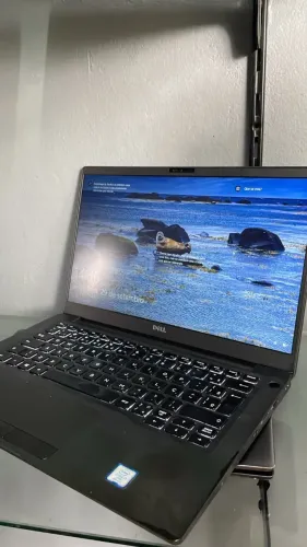 Notebook Dell i7 Latitude 7400