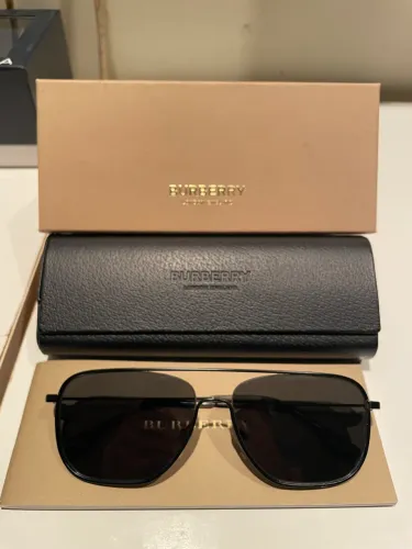 Óculos Burberry