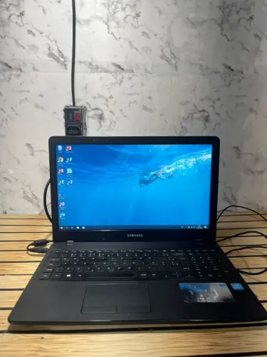 NOTEBOOK SANSUNG DDR4 4GB ACEITO CARTÃO DO GARANTIA 650$