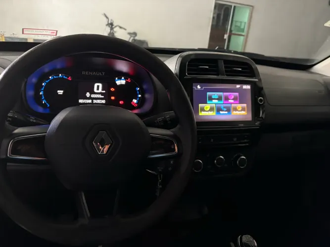 Renault Kwid Outsider 1.0 Flex 12V 5P Mec. 2023