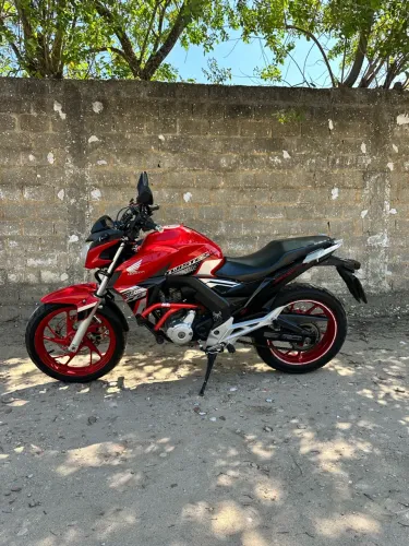 CB TWISTER 250F 2021 - Extra