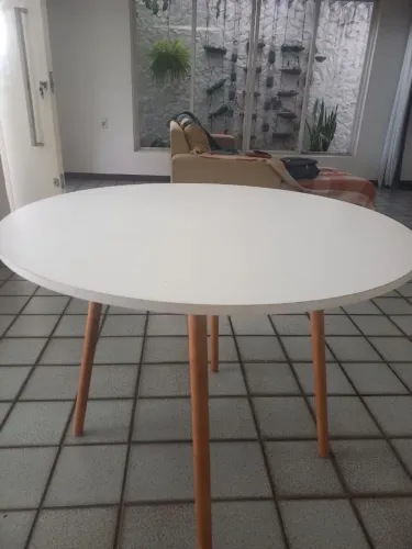 Vendo mesa redonda mdf