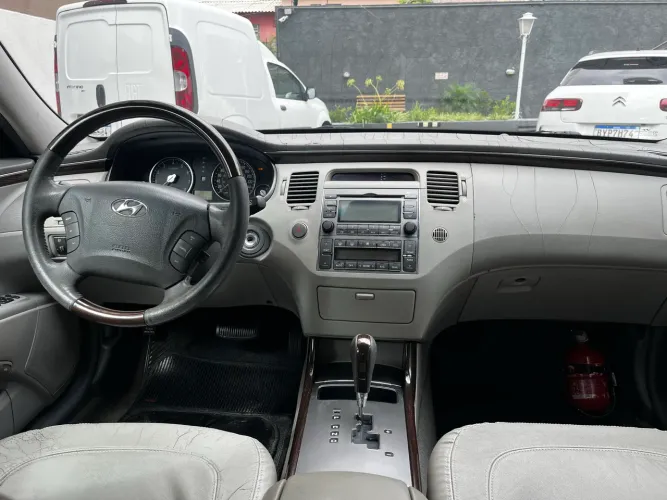 Hyundai Azera GLS 3.3 V6 24V 4P Aut. 2011