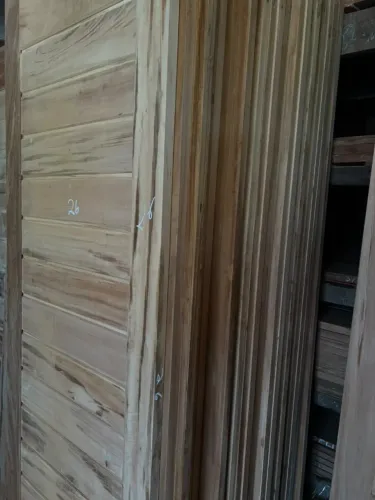 Porta de Madeira Maciça em Aracaju