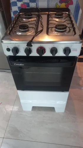 Vende-se fogão 4bocas AUTOMÁTICO ( praticamente novo)