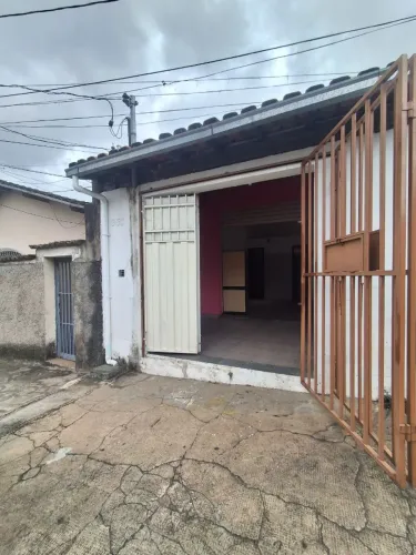Excelente loja comercial em localização privilegiada.