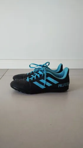 Chuteira Society Adidas Predator número 35