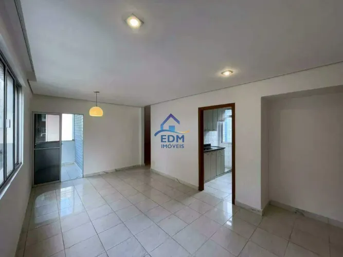 Apartamento para Alugar no Buritis com 2 Quartos, Suíte, Varanda e 2 Vagas