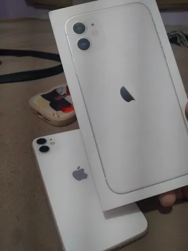 Iphone 11 branco 64gb completo na caixa impecaveL + Capinha de brinde