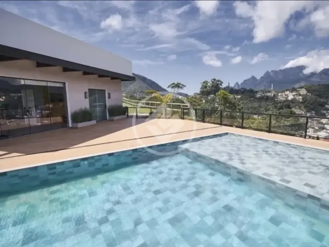 Terreno à venda no condomínio Jardins da Serra fase 1, com 346 m2, no bairro de Ermitage.