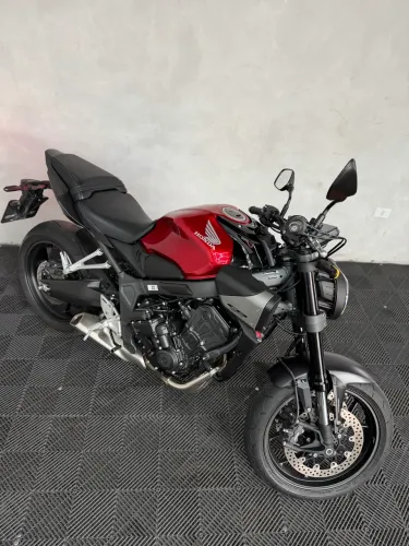 Aceita troca por carro ou moto