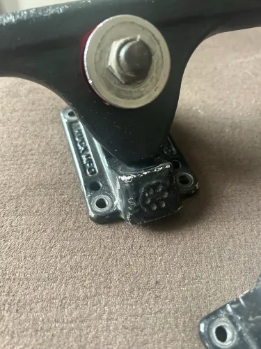 Truck Longboard Gunmetal Bullit
