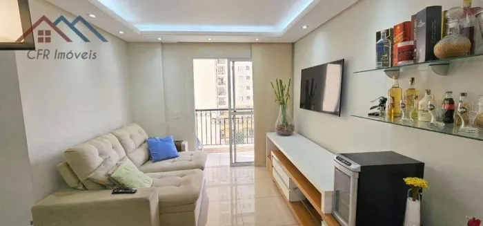 Apartamento com 3 dormitórios para alugar, 63 m² por R$ 4.690,00/mês - Vila Paulista - São