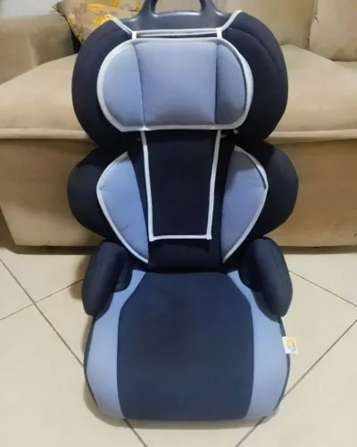 Cadeirinha para carro tuty baby 9 a 36 kg ótimo estado