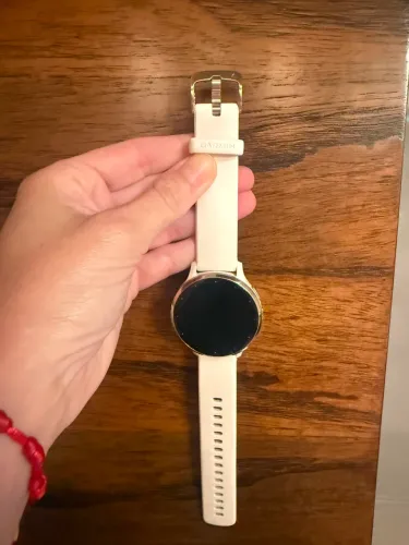 Garmin Venu 3S, smartwatch premium da Garmin, em excelente estado de conservação