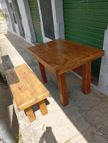 Mesa com 2 bancos 1,20x80