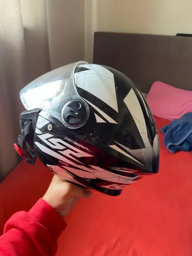 Vendo Capacete TAM 58