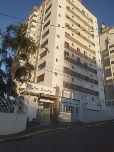 Excelente apartamento no Barreiros