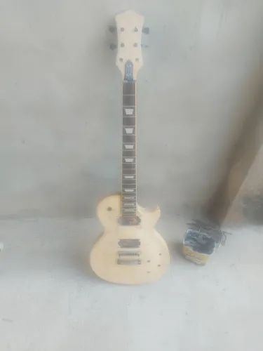 Projeto de les paul interminado