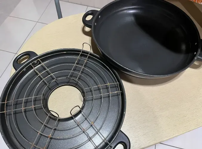 Churrasqueira de fogão - Marca "Do Lar" - USADA - LEIA A DESCRIÇÃO!