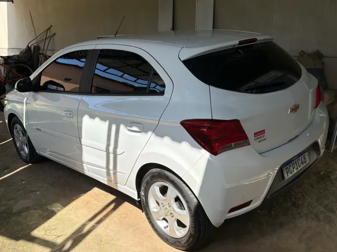 Chevrolet Onix Hatch LT 1.4 8V Flex Aut. 4P 2019