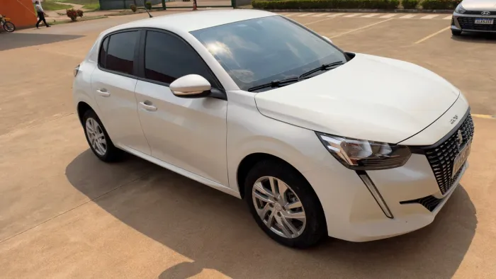 Peugeot 208 Active 1.6 Flex 16V 5P AUT 2023