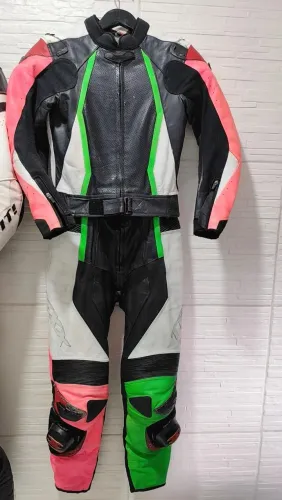 Macacão para motociclista 