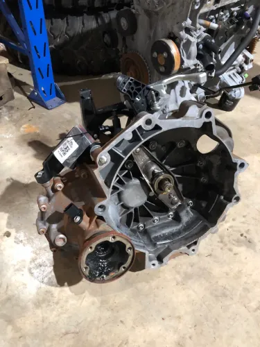 Caixa cambio Volkswagen G5 G6 Gol Voyage Saveiro