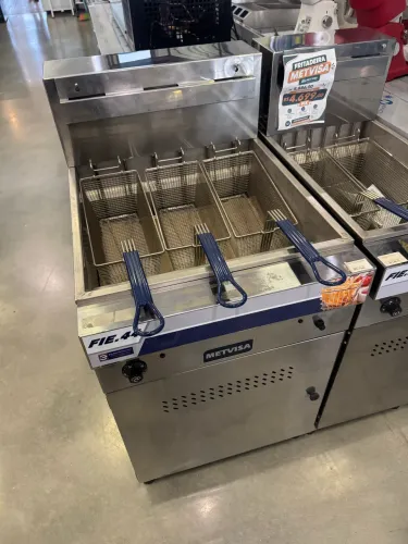 Fritadeira Industrial Elétrica FIE44L 380v Trifásico METVISA