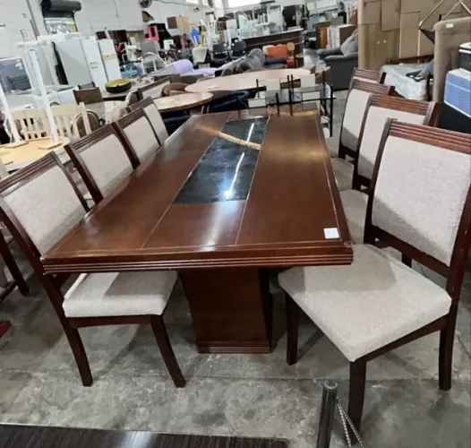 Mesa de Jantar de Madeira Maciça c/ 8 Cadeiras-