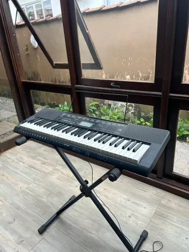 Casio CTK-3500 Completo c/ Suporte e Fonte - Ótimo Estado