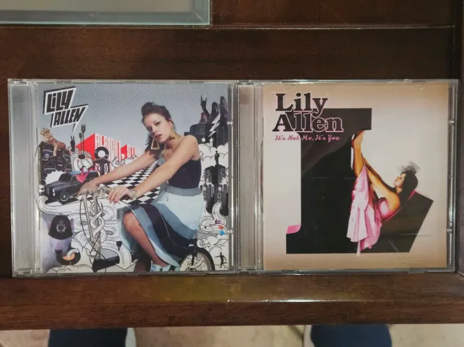 CD's Lily Allen R$10,00 cada