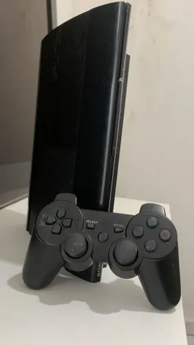 PlayStation 3 (Com Defeito no Botão Power / Para Peças ou Conserto) + Controle + Cabos