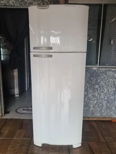 Vendo geladeira Electrolux