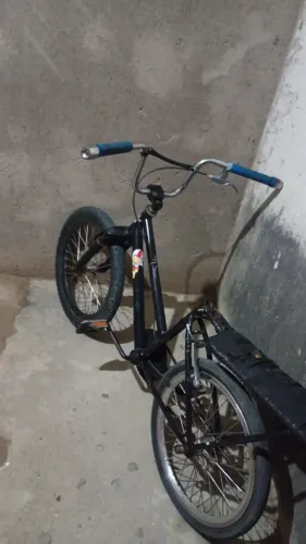 Estou vendendo uma bicicleta aro20