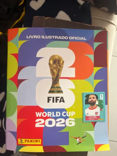 Álbum de figurinhas copa do mundo 2026 com mais de 510 figurinhas! Perfeito estado!