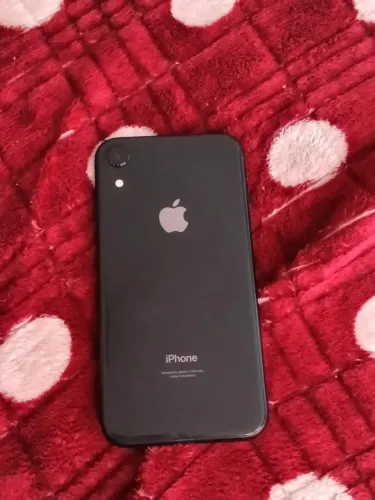 iPhone XR preto