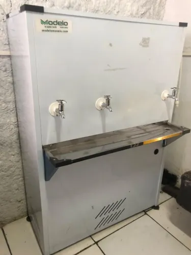 Bebedouro industrial 3 torneiras
