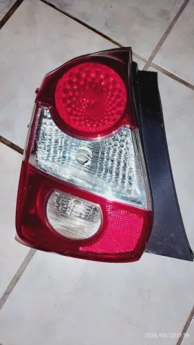 Lanterna Toyota Etios 2013-2021
