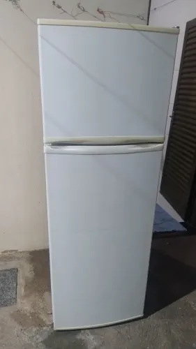 VENDO GELADEIRA 110 ELECTROLUX