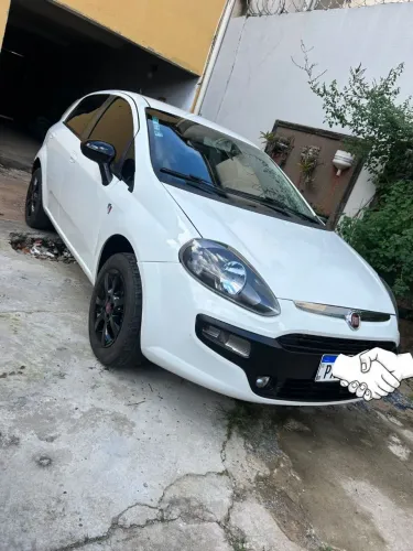 Fiat Punto Attractive 1.4 Fire Flex 8V 5P 2016